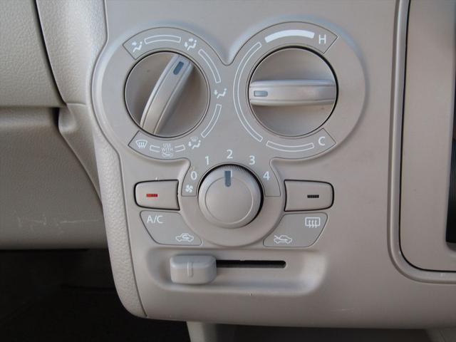 マニュアルエアコン装備！！