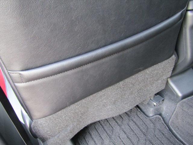 ロッキー プレミアムG 衝突被害軽減ブレーキ・純正ドラレコ・純正ナビ・フルセグ・クリアランスソナー・レーンアシスト・シートヒーター・クルコン・USB・LED・オートマチックハイビーム・フォグ・純正アルミ・ETC・ワンオーナー(32枚目)