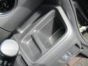 運転席側のドリンクホルダーになります!!脇に小物も置けます!!