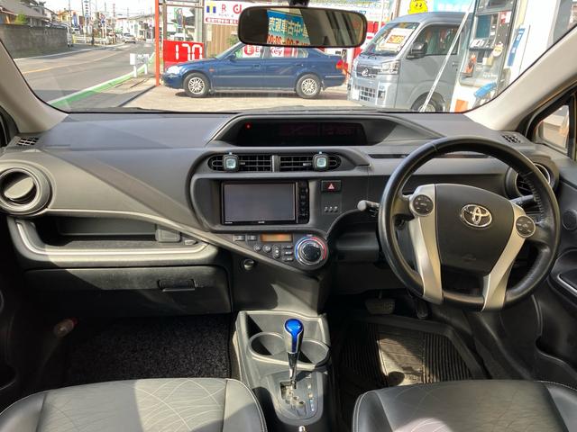 アクア Ｇブラックソフトレザーセレクション　ＥＴＣ　スマートキー　ＳＤナビ　バックカメラ　Ｂｌｕｅｔｏｏｔｈ接続可　メンテナンスノート付き　ＣＤ　ＤＶＤ　シートヒーター　レザーシート　アルミホイール（16枚目）