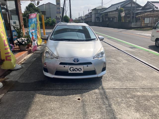 アクア G ETC バックカメラ ナビ TV クリアランスソナー 衝突被害軽減システム アルミホイール キーレスエントリー アイドリングストップ 電動格納ミラー CVT 衝突安全ボディ 記録簿 ABS ESC(12枚目)