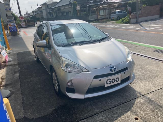 アクア G ETC バックカメラ ナビ TV クリアランスソナー 衝突被害軽減システム アルミホイール キーレスエントリー アイドリングストップ 電動格納ミラー CVT 衝突安全ボディ 記録簿 ABS ESC(13枚目)