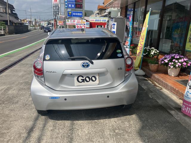 アクア G ETC バックカメラ ナビ TV クリアランスソナー 衝突被害軽減システム アルミホイール キーレスエントリー アイドリングストップ 電動格納ミラー CVT 衝突安全ボディ 記録簿 ABS ESC(15枚目)