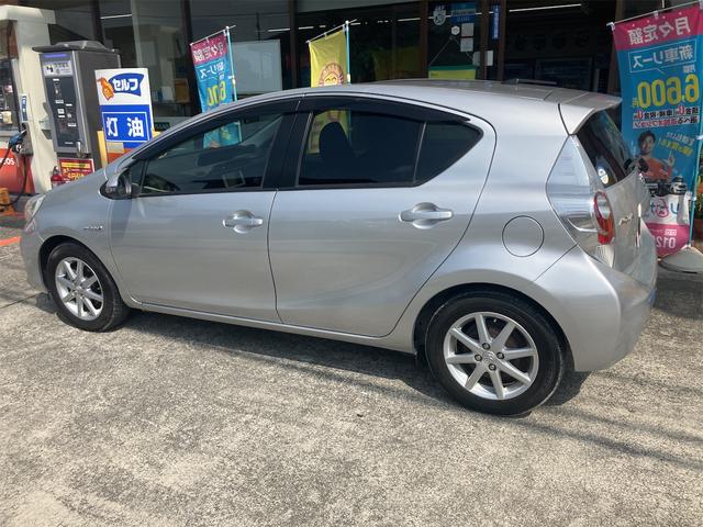 アクア G ETC バックカメラ ナビ TV クリアランスソナー 衝突被害軽減システム アルミホイール キーレスエントリー アイドリングストップ 電動格納ミラー CVT 衝突安全ボディ 記録簿 ABS ESC(17枚目)