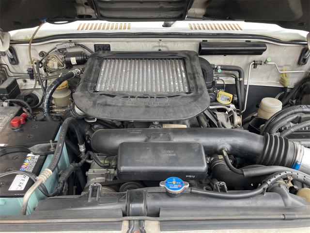 ビッグホーン プレジールII 4WD ETC アルミホイール キーレスエントリー 電動格納ミラー AT ミュージックプレイヤー接続可 ABS エアコン パワーウィンドウ(18枚目)