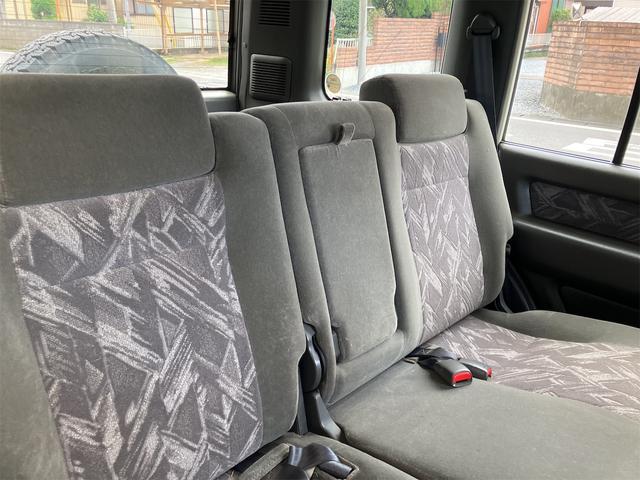 ビッグホーン プレジールII 4WD ETC アルミホイール キーレスエントリー 電動格納ミラー AT ミュージックプレイヤー接続可 ABS エアコン パワーウィンドウ(22枚目)