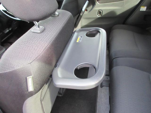 ����ȃe�[�u���h�����N�z���_�[��