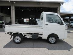 ☆４ＷＤ☆５速マニュアル☆エアコン☆パワステ☆ＡＭ／ＦＭラジオ☆☆３方開☆新品タイヤ交換して有ります☆荷台マット☆タイミングチェーン☆ 4