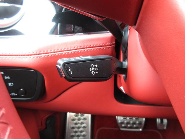 ベンテイガ ベースグレード　マリナードライビングスペック／カーボンフルエアロ／スポイラー／パノラミックサンルーフ／レッドレザー／ダイヤモンドキルティングインテリア／純正ナビ／フルセグ／パノラミックビューモニター／左ハンドル（49枚目）