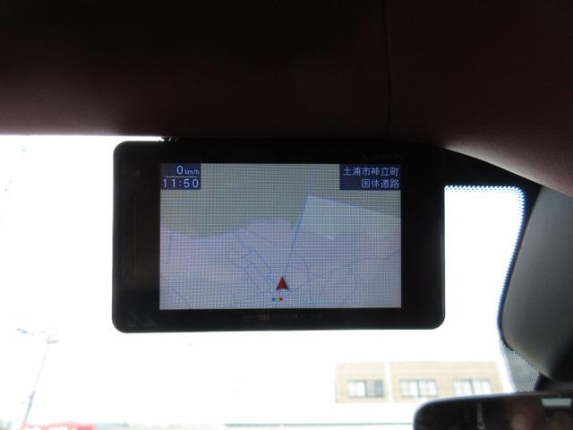 ベンテイガ ベースグレード　マリナードライビングスペック／カーボンフルエアロ／スポイラー／パノラミックサンルーフ／レッドレザー／ダイヤモンドキルティングインテリア／純正ナビ／フルセグ／パノラミックビューモニター／左ハンドル（58枚目）