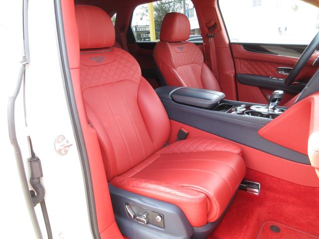 ベンテイガ ベースグレード　マリナードライビングスペック／カーボンフルエアロ／スポイラー／パノラミックサンルーフ／レッドレザー／ダイヤモンドキルティングインテリア／純正ナビ／フルセグ／パノラミックビューモニター／左ハンドル（60枚目）