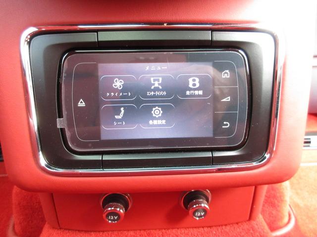 ベンテイガ ベースグレード　マリナードライビングスペック／カーボンフルエアロ／スポイラー／パノラミックサンルーフ／レッドレザー／ダイヤモンドキルティングインテリア／純正ナビ／フルセグ／パノラミックビューモニター／左ハンドル（70枚目）