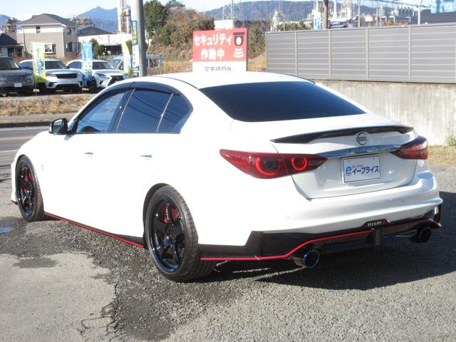 スカイライン ニスモ　ＮＩＳＭＯＬＭＧＴ４アルミ／ＮＩＳＭＯスポーツリセッティング２／ＬＳＤ／ドアインナープロテクター／サンルーフ／ＢＯＳＥサウンド／ＲＳＲダウンサス／柿本マフラー／地デジ／全方位カメラ／本革シート（12枚目）