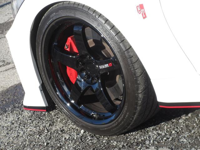 スカイライン ニスモ　ＮＩＳＭＯＬＭＧＴ４アルミ／ＮＩＳＭＯスポーツリセッティング２／ＬＳＤ／ドアインナープロテクター／サンルーフ／ＢＯＳＥサウンド／ＲＳＲダウンサス／柿本マフラー／地デジ／全方位カメラ／本革シート（14枚目）