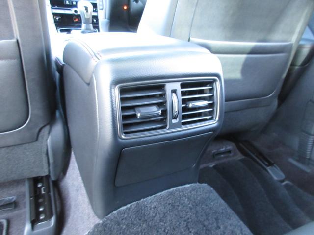 スカイライン ニスモ　ＮＩＳＭＯＬＭＧＴ４アルミ／ＮＩＳＭＯスポーツリセッティング２／ＬＳＤ／ドアインナープロテクター／サンルーフ／ＢＯＳＥサウンド／ＲＳＲダウンサス／柿本マフラー／地デジ／全方位カメラ／本革シート（71枚目）