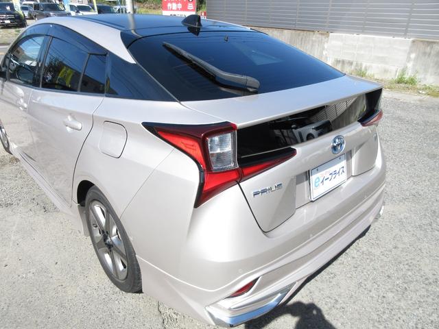 プリウス Ａツーリングセレクション　ユーザー買取車／モデリスタフルエアロ／デジタルインナーミラー／縦型１１．６ｉｎナビ／本革シート／フルセグＴＶ／バックカメラ／前後ドラレコ／ワイヤレス充電／クルーズコントロール／ルーフブラック／ＨＵＤ（24枚目）