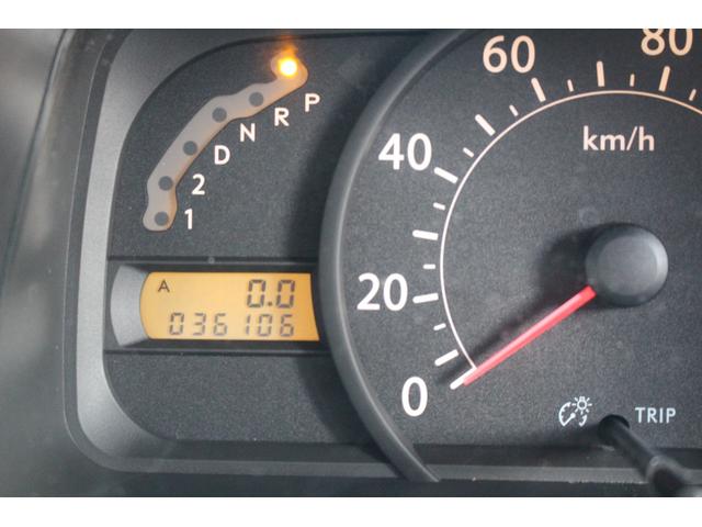 サンバートラック ＴＢ　４ＷＤ　オートマ　パワステ無し　エアコン（9枚目）