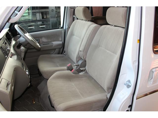 アトレーワゴン カスタムターボＲＳリミテッド　４ＷＤ　左側電動スライドドア　ＨＩＤ　キーレス　スタッドレスタイヤ付（16枚目）