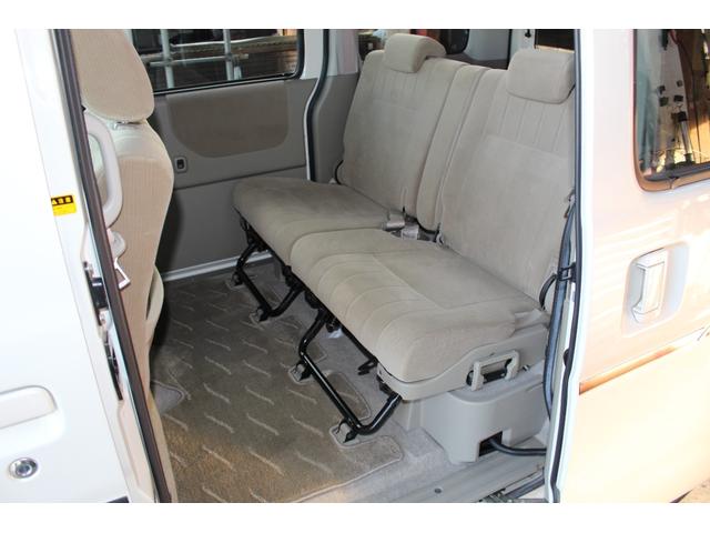 アトレーワゴン カスタムターボＲＳリミテッド　４ＷＤ　左側電動スライドドア　ＨＩＤ　キーレス　スタッドレスタイヤ付（18枚目）