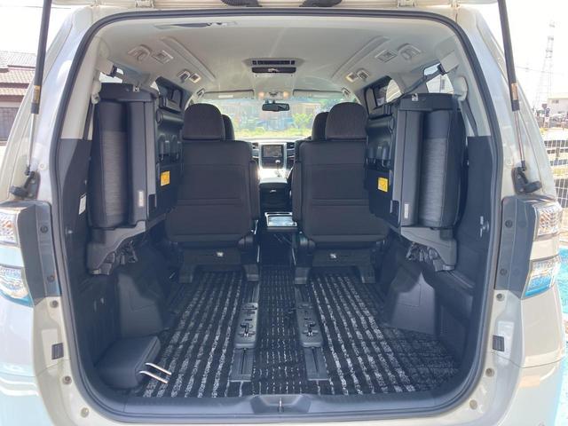 ヴェルファイアハイブリッド ＺＲ　フリップダウンモニター　両側電動スライドドア　４ＷＤ　ハイブリッド　ＥＴＣ　バックカメラ　ナビ　オートクルーズコントロール　ＨＩＤ　パワーシート　スマートキー　電動格納ミラー　ＣＶＴ（52枚目）