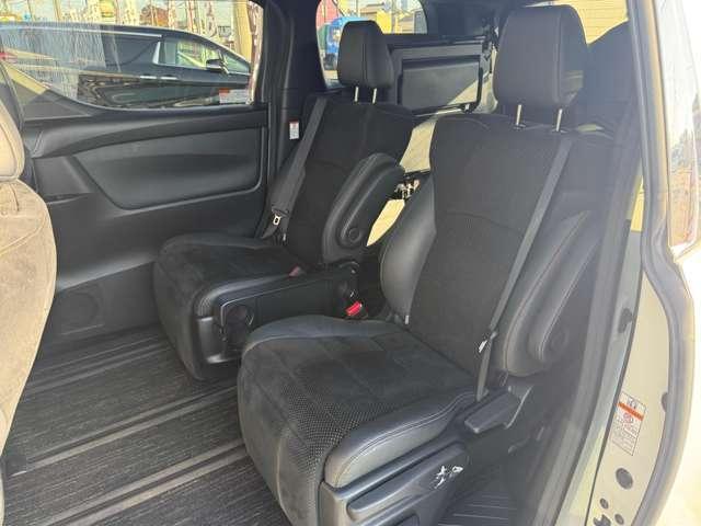 ヴェルファイア ２．５Ｚ　Ａエディション　ゴールデンアイズ　ＥＴＣ　ナビ　ＴＶ　クリアランスソナー　オートクルーズコントロール　レーンアシスト　ＬＥＤヘッドランプ　サンルーフ　電動リアゲート　スマートキー　アイドリングストップ　電動格納ミラー　後席モニター（37枚目）