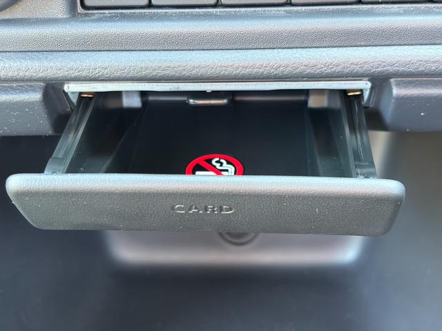 キャリイトラック ＫＸ　７型　純正オーディオ　２０２６初売り特選ダァーッ！　５速ＭＴ　パートタイム４ＷＤ　純正ＣＤ・ＦＭ／ＡＭラジオ　デュアルカメラブレーキサポート　キーレスエントリー　マニュアルエアコン　ＬＥＤライト　アイドリングストップ　衝突安全ボディ　横滑り防止機能（31枚目）