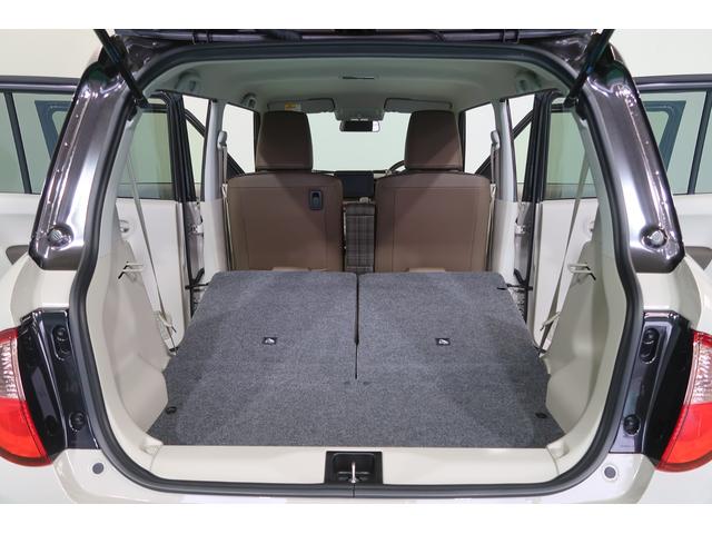 アルトラパンＬＣ ＬＣ　Ｘ　５型　ヒョウ災　フライングサンタクロースダァーッ！　雹災車　オーディオレス　デュアルカメラブレーキサポート　アイドリングストップ　オートライト　プッシュスタート　シートヒーター　オートエアコン　スズキセーフティーサポート　衝突被害軽減システム（16枚目）