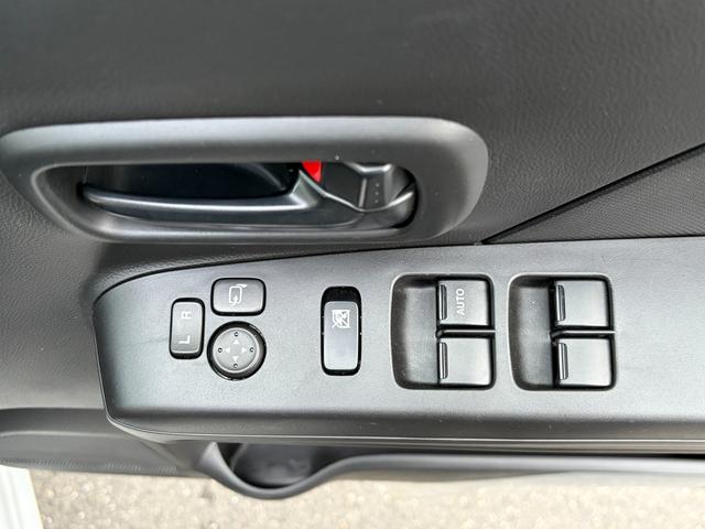 ワゴンR FX 4型 オーディオレス 衝突被害軽減S 霜月ダァーッ! オートライト プッシュスタート シートヒーター オートエアコン デュアルカメラブレーキサポート スズキセーフティーサポート 衝突被害軽減システム 横滑り防止機能 衝突安全ボディ 盗難防止システム(28枚目)