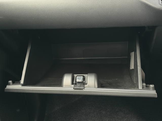 ワゴンR FX 4型 オーディオレス 衝突被害軽減S 霜月ダァーッ! オートライト プッシュスタート シートヒーター オートエアコン デュアルカメラブレーキサポート スズキセーフティーサポート 衝突被害軽減システム 横滑り防止機能 衝突安全ボディ 盗難防止システム(39枚目)