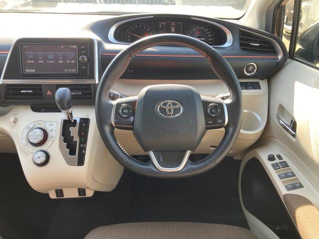 シエンタ G フライングサンタクロースダァーッ! 衝突被害軽減ブレーキ ビルトインタイプETC車載器 SDナビ ステアリングオーディオスイッチ バックカメラ Bluetooth接続 LEDヘッドライト 両側電動スライドドア 7人乗 車検整備2年付(10枚目)