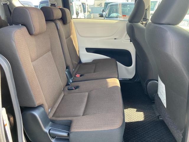 シエンタ G フライングサンタクロースダァーッ! 衝突被害軽減ブレーキ ビルトインタイプETC車載器 SDナビ ステアリングオーディオスイッチ バックカメラ Bluetooth接続 LEDヘッドライト 両側電動スライドドア 7人乗 車検整備2年付(28枚目)