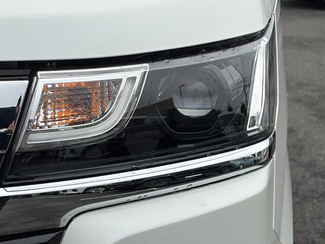 ワゴンRカスタムZ カスタムZ HYBRID ZX 4型 霜月ダァーッ! 2WD オーディオレス デュアルカメラブレーキサポート オートライト プッシュスタート シートヒーター シートヒーター 禁煙車 スズキセーフティーサポート 衝突被害軽減システム アイドリングストップ(22枚目)