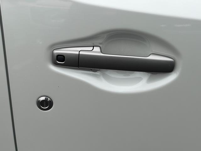 ワゴンRカスタムZ カスタムZ HYBRID ZX 4型 霜月ダァーッ! 2WD オーディオレス デュアルカメラブレーキサポート オートライト プッシュスタート シートヒーター シートヒーター 禁煙車 スズキセーフティーサポート 衝突被害軽減システム アイドリングストップ(25枚目)