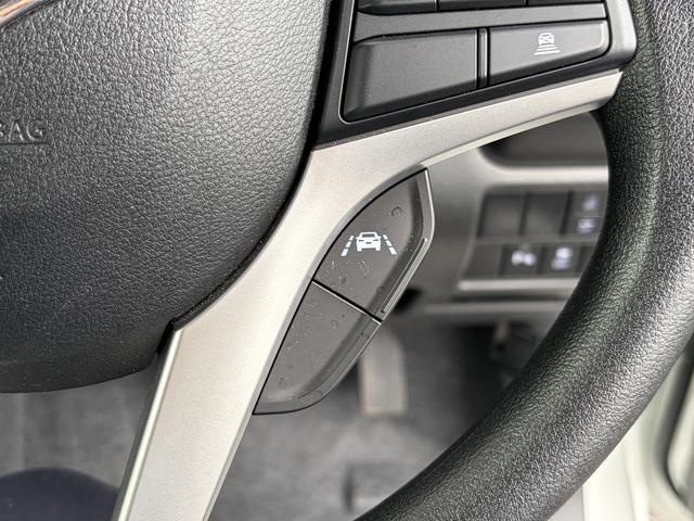 ワゴンRカスタムZ カスタムZ HYBRID ZX 4型 霜月ダァーッ! 2WD オーディオレス デュアルカメラブレーキサポート オートライト プッシュスタート シートヒーター シートヒーター 禁煙車 スズキセーフティーサポート 衝突被害軽減システム アイドリングストップ(33枚目)