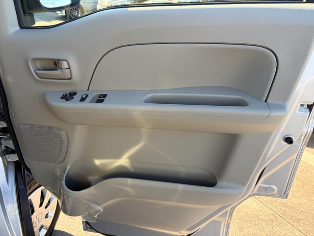 エブリイ ＰＣ　６型　パートタイム４ＷＤ　２０２６初売り特選ダァーッ！　パートタイム４ＷＤ　オーディオレス　デュアルカメラブレーキサポート　オートライト　スライドドア　キーレスエントリー　シートヒーター　マニュアルエアコン　アイドリングストップ　横滑り防止機能　元社用車（46枚目）