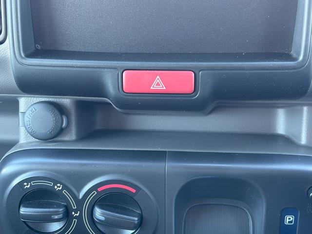 エブリイ ＰＣ　６型　パートタイム４ＷＤ　２０２６初売り特選ダァーッ！　パートタイム４ＷＤ　オーディオレス　デュアルカメラブレーキサポート　オートライト　スライドドア　キーレスエントリー　シートヒーター　マニュアルエアコン　アイドリングストップ　横滑り防止機能　元社用車（61枚目）
