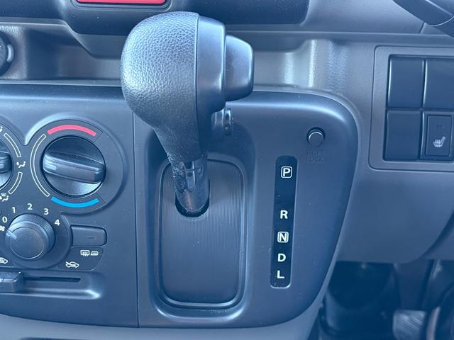 エブリイ ＰＣ　６型　パートタイム４ＷＤ　２０２６初売り特選ダァーッ！　パートタイム４ＷＤ　オーディオレス　デュアルカメラブレーキサポート　オートライト　スライドドア　キーレスエントリー　シートヒーター　マニュアルエアコン　アイドリングストップ　横滑り防止機能　元社用車（62枚目）