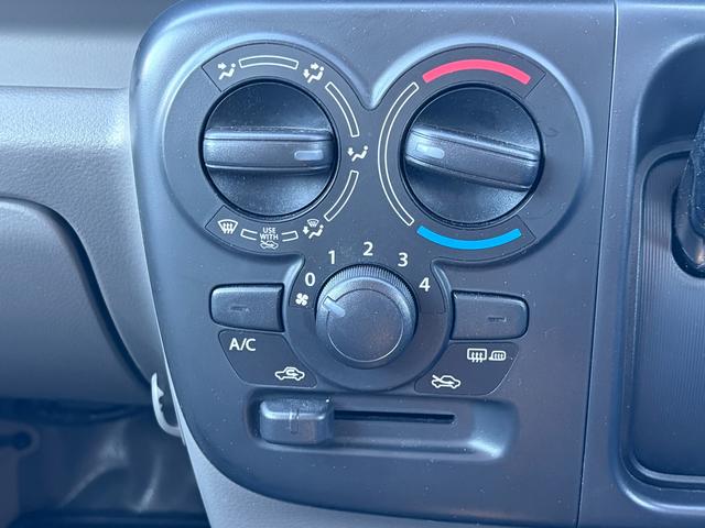 エブリイ ＰＣ　６型　パートタイム４ＷＤ　２０２６初売り特選ダァーッ！　パートタイム４ＷＤ　オーディオレス　デュアルカメラブレーキサポート　オートライト　スライドドア　キーレスエントリー　シートヒーター　マニュアルエアコン　アイドリングストップ　横滑り防止機能　元社用車（63枚目）