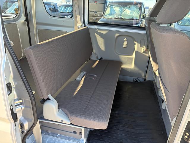 エブリイ ＰＣ　６型　パートタイム４ＷＤ　２０２６初売り特選ダァーッ！　パートタイム４ＷＤ　オーディオレス　デュアルカメラブレーキサポート　オートライト　スライドドア　キーレスエントリー　シートヒーター　マニュアルエアコン　アイドリングストップ　横滑り防止機能　元社用車（72枚目）