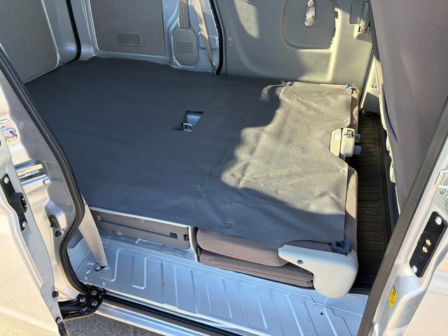 エブリイ ＰＣ　６型　パートタイム４ＷＤ　２０２６初売り特選ダァーッ！　パートタイム４ＷＤ　オーディオレス　デュアルカメラブレーキサポート　オートライト　スライドドア　キーレスエントリー　シートヒーター　マニュアルエアコン　アイドリングストップ　横滑り防止機能　元社用車（73枚目）