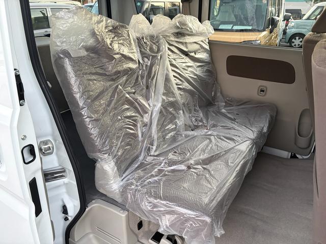 エブリイ ＪＯＩＮ　６型　オーディオレス　Ｆｌｙｉｎｇ　Ｘｍａｓダァ！　電子制御式４ＷＤ　オーディオレス　デュアルカメラブレーキサポート　オートライト　スライドドア　プッシュスタート　マニュアルエアコン　禁煙車　スズキセーフティーサポート　衝突被害軽減システム　元社用車（16枚目）