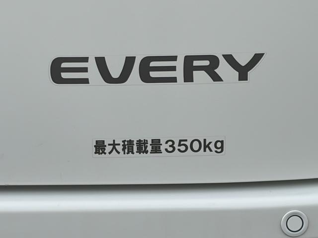 エブリイ ＪＯＩＮ　６型　オーディオレス　Ｆｌｙｉｎｇ　Ｘｍａｓダァ！　電子制御式４ＷＤ　オーディオレス　デュアルカメラブレーキサポート　オートライト　スライドドア　プッシュスタート　マニュアルエアコン　禁煙車　スズキセーフティーサポート　衝突被害軽減システム　元社用車（20枚目）