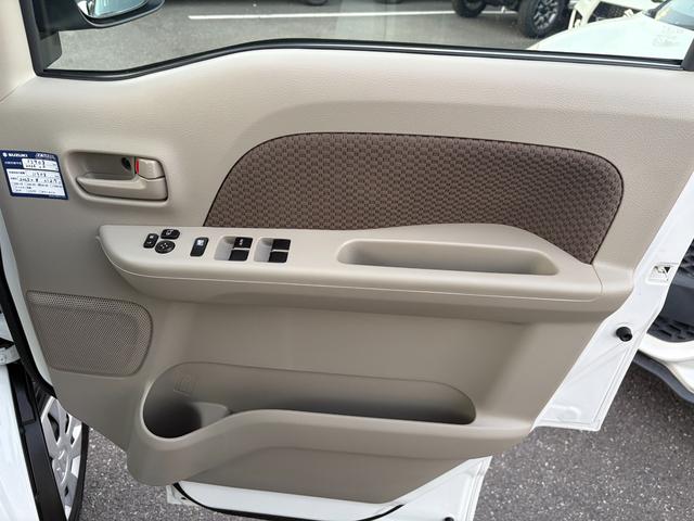 エブリイ ＪＯＩＮ　６型　オーディオレス　Ｆｌｙｉｎｇ　Ｘｍａｓダァ！　電子制御式４ＷＤ　オーディオレス　デュアルカメラブレーキサポート　オートライト　スライドドア　プッシュスタート　マニュアルエアコン　禁煙車　スズキセーフティーサポート　衝突被害軽減システム　元社用車（49枚目）