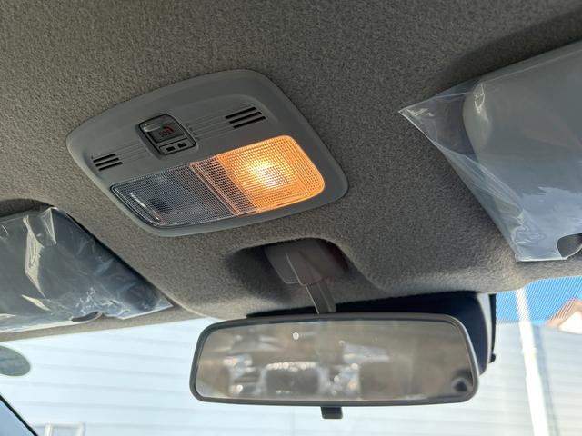 フロンクス １型　純正全方位カメラナビ　２０２６初売り特選ダァーッ！　２ＷＤ　全方位カメラ　純正９インチナビ　電動パーキングブレーキ　デュアルセンサーブレーキサポートＩＩ　プッシュスタート　シートヒーター　オートエアコン　アイドリングストップ　禁煙車　元社用車（50枚目）