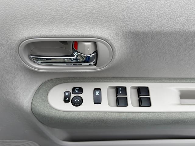 アルトラパン Ｘ　５型　オーディオレス　２０２６初売り特選ダァーッ！　２ＷＤ　オーディオレス　デュアルカメラブレーキサポート　オートライト　ＬＥＤライト　アルミホイール　プッシュスタート　シートヒーター　オートエアコン　衝突被害軽減システム　横滑り防止機能　元社用車（10枚目）