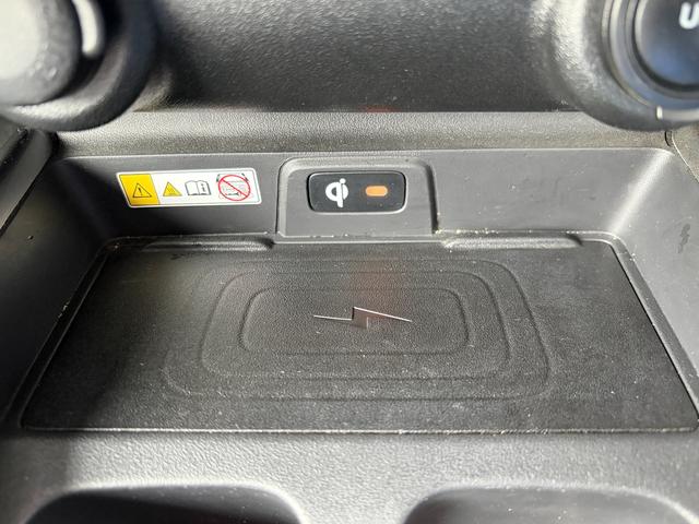 フロンクス １型　純正全方位カメラナビ　２０２６初売り特選ダァーッ！　２ＷＤ　全方位カメラ　純正９インチナビ　デュアルセンサーブレーキサポートＩＩ　プッシュスタート　シートヒーター　オートエアコン　アイドリングストップ　横滑り防止機能　衝突安全ボディ　禁煙車　元社用車（15枚目）