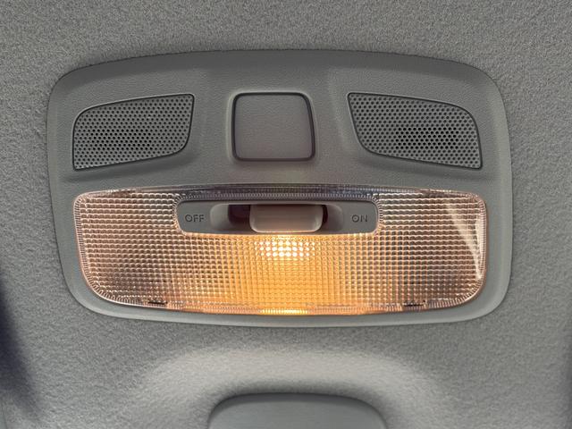 ワゴンＲスマイル ＨＹＢＲＩＤ　Ｓ　ヒョウ害　２０２６初売り特選ダァーッ！　ヒョウ害　１ＤＩＮオーディオ　デュアルカメラブレーキサポート　後席両側電動スライドドア　マイルドハイブリッド　アイドリングストップ　プッシュスタート　シートヒーター　オートエアコン　横滑り防止機能（32枚目）