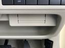 Ｌ　５型　オーディオレス　スポーツ！読書！食欲！秋ダァーッ！　デュアルカメラブレーキサポート　オーディオレス　オートライト　プッシュスタート　シートヒーター　オートエアコン　衝突被害軽減システム　横滑り防止機能　衝突安全ボディ　盗難防止システム（55枚目）