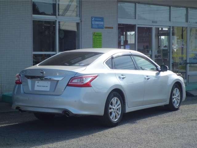 ティアナ ＸＬ　ワンオーナー車　アラウンドビュ－モニタ－　スマキー　ドライブレコーダー　ＬＤＷ　クルコン　ＡＡＣ　パワーウインドウ　ＥＴＣ　Ｂカメラ　アルミホイール　キーレス　メモリーナビ　ワンセグＴＶ　ＡＢＳ（2枚目）