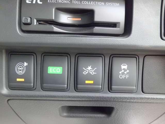 ティアナ ＸＬ　ワンオーナー車　アラウンドビュ－モニタ－　スマキー　ドライブレコーダー　ＬＤＷ　クルコン　ＡＡＣ　パワーウインドウ　ＥＴＣ　Ｂカメラ　アルミホイール　キーレス　メモリーナビ　ワンセグＴＶ　ＡＢＳ（8枚目）